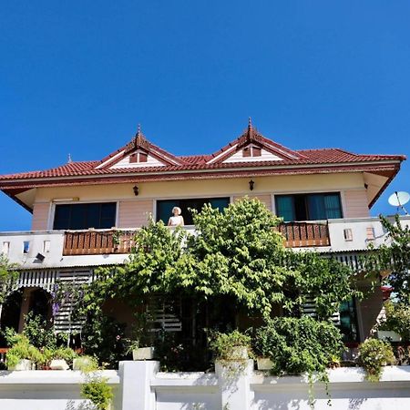 Loy Manee House Panzió Phranakhonszi Ajutthaja Kültér fotó