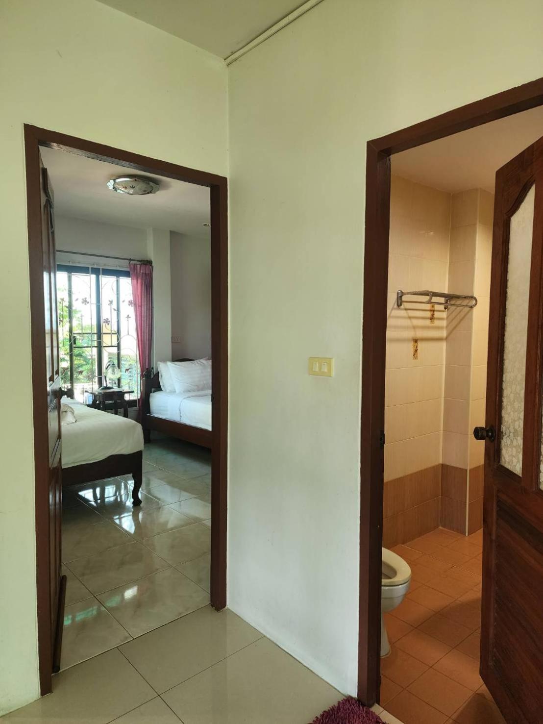 Loy Manee House Panzió Phranakhonszi Ajutthaja Kültér fotó